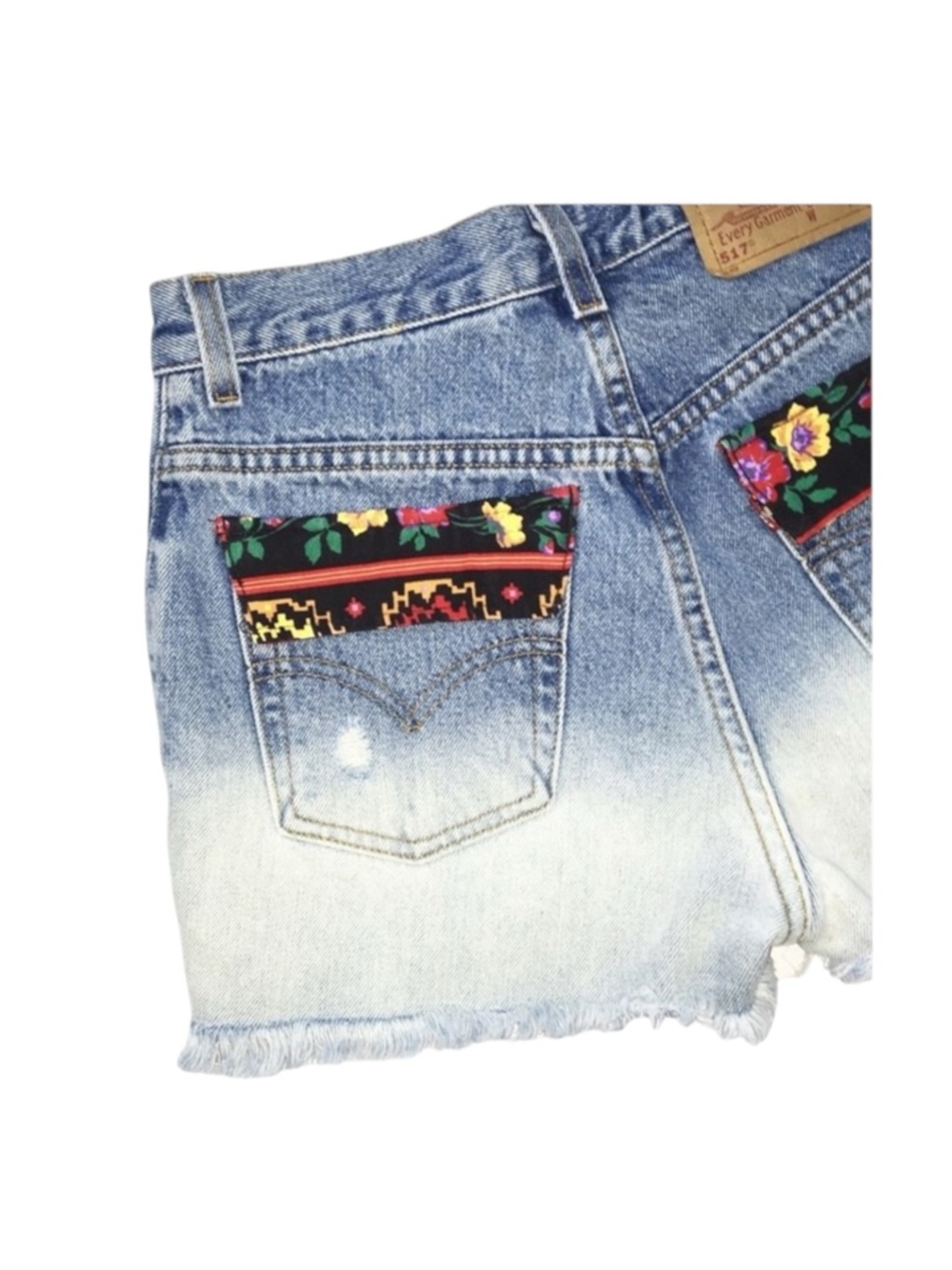 new LF Furst of a Kind ✿ Levi's® 517’s® Floral Trim Cut Off Denim Jeans Short ✿ - Picture 8 of 16